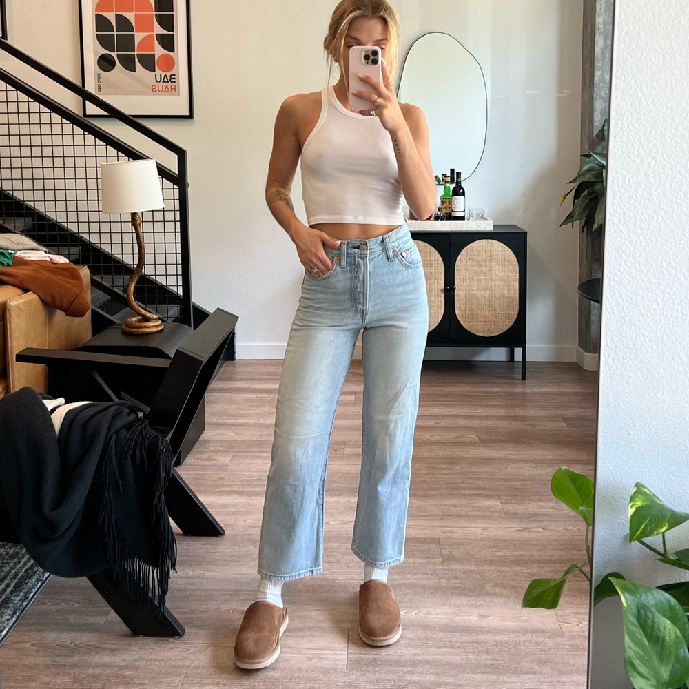 Levi’s Ribcage Ankle Straight